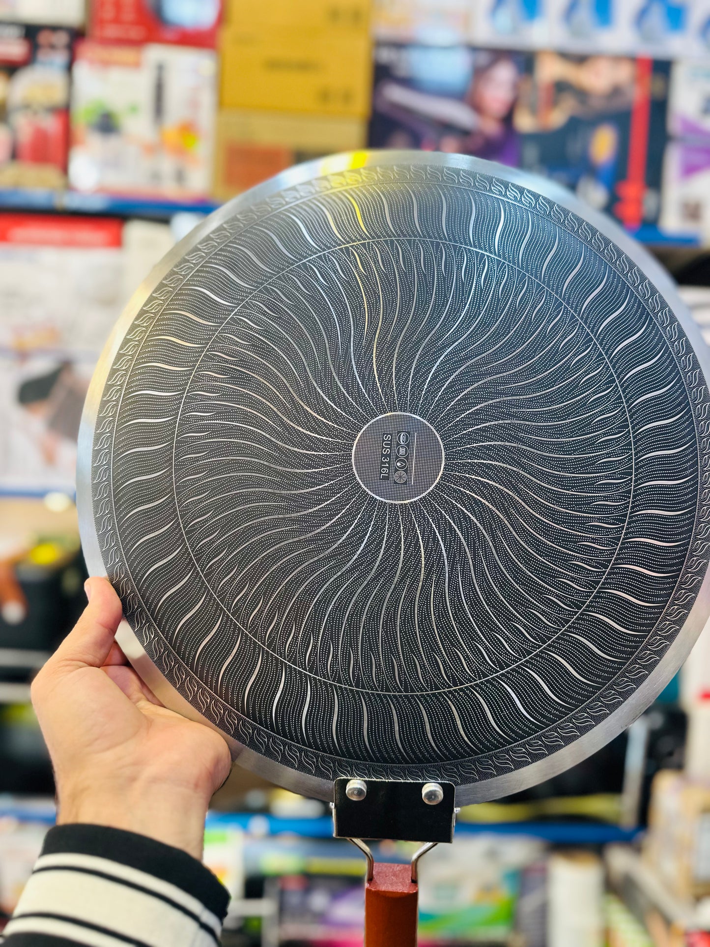 Honeycomb Laser Coated Tawa | Foldable Handle Non-Stick Pan | Stainless Steel | Imported