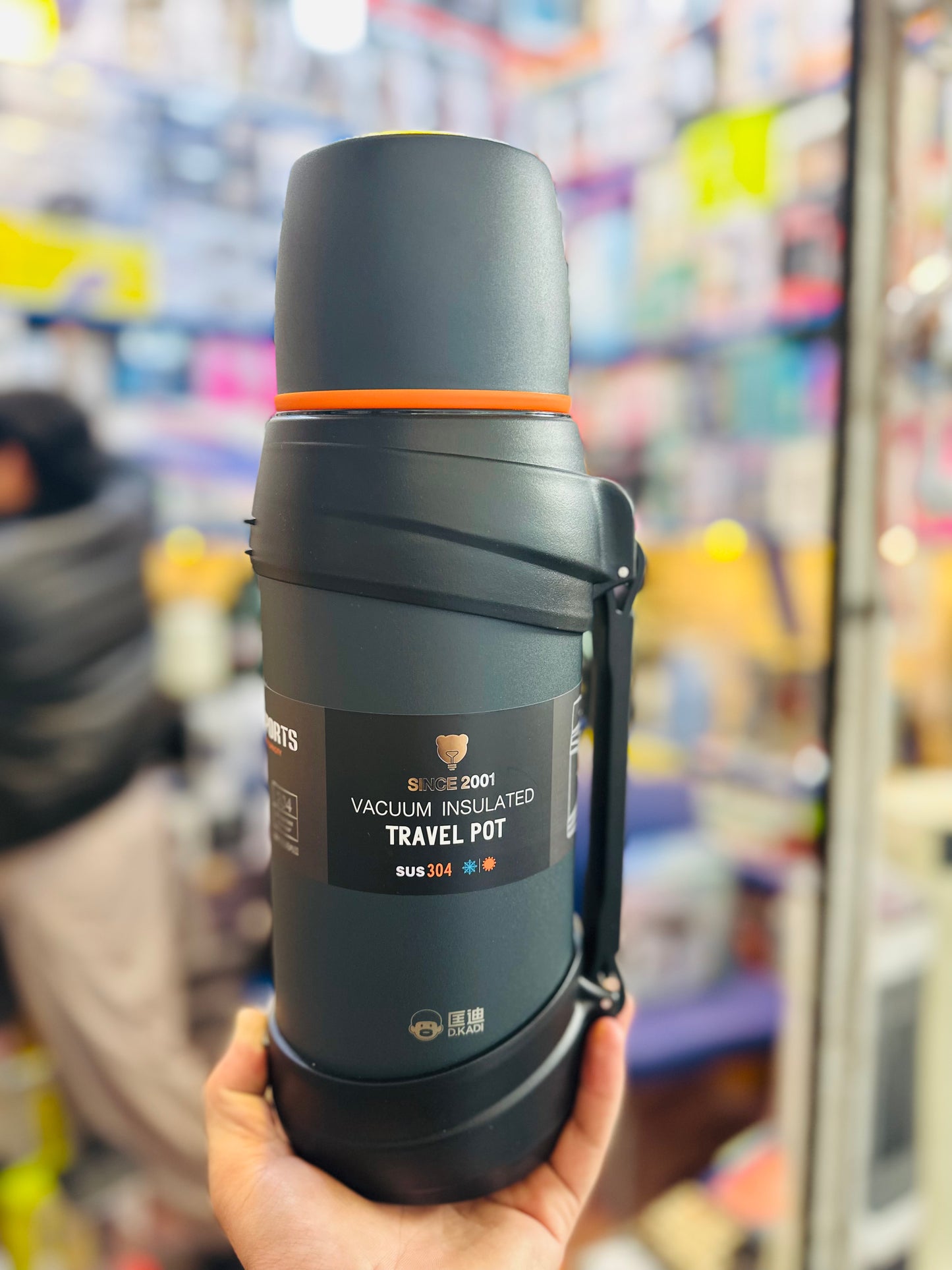 2L / 2.5L Stainless Steel Travel Thermos Flask – 48-Hour Hot & Cold Insulation